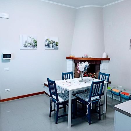 La Finestra Su Spello Apartment Exterior photo
